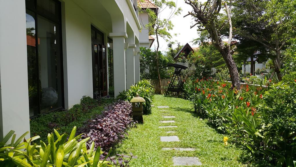 Champa With Private Pool At Furramar