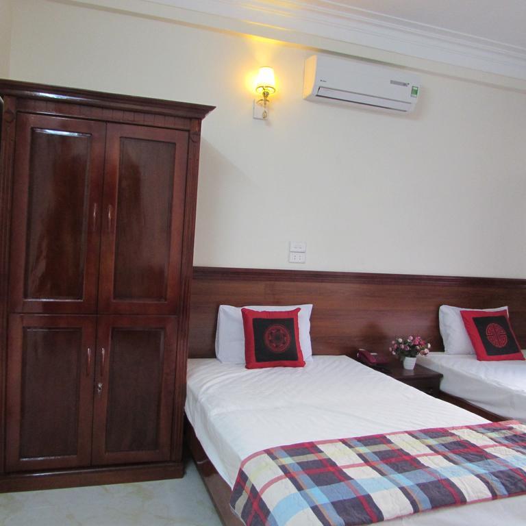 Hotel Viet Nhat Halong - Bai Chay 2*