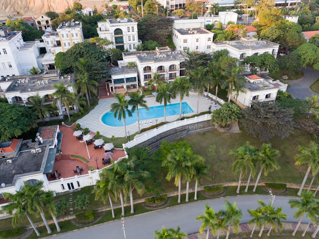Royal Halong Hotel
