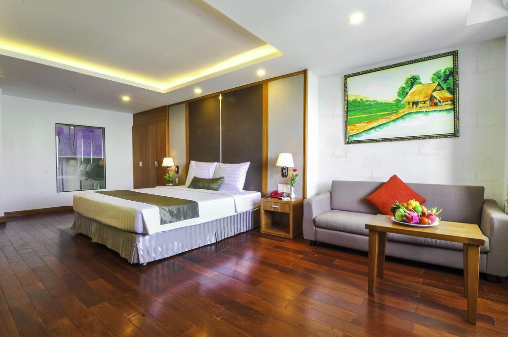 Oriental - Doi Dien Bai Bien Hotel 3*