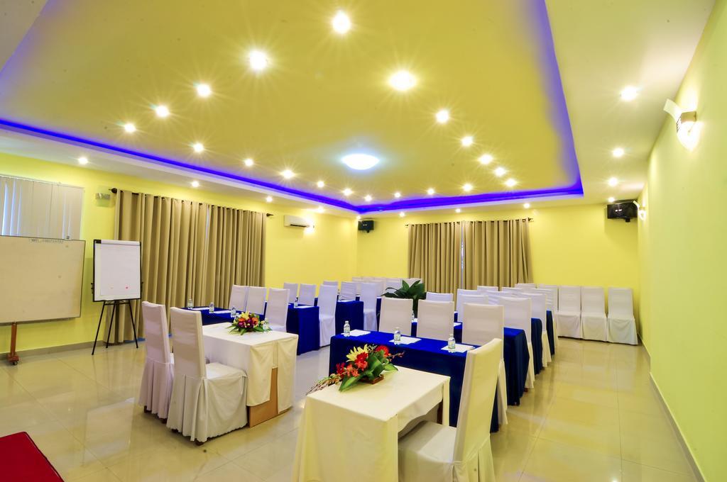 Hotel Oriental - Doi Dien Bai Bien Nha Trang