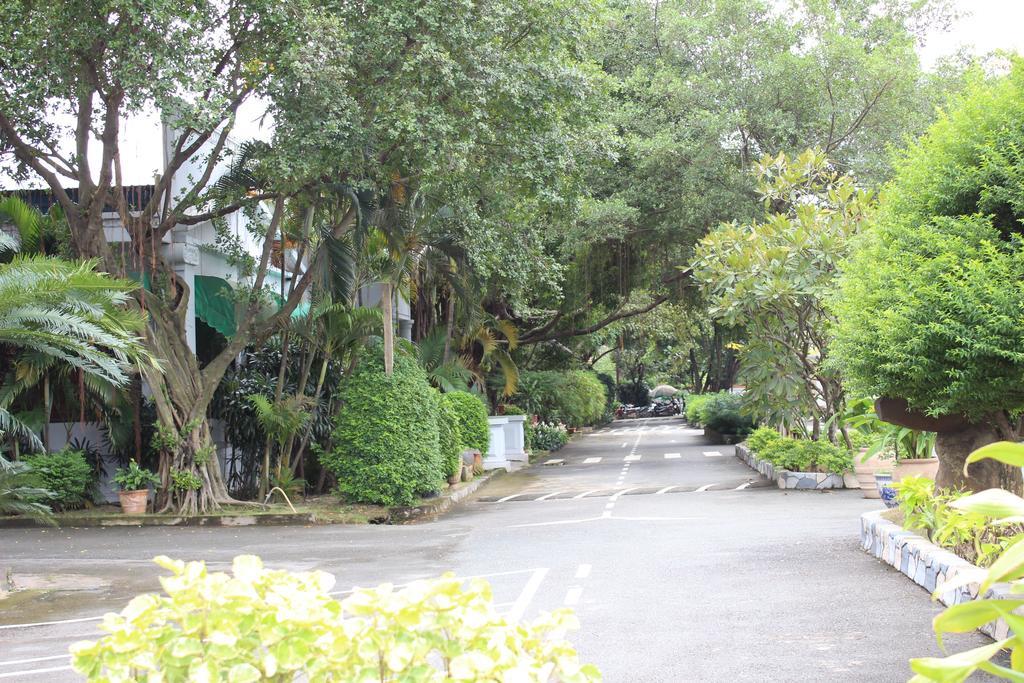 Saigon Park 3*