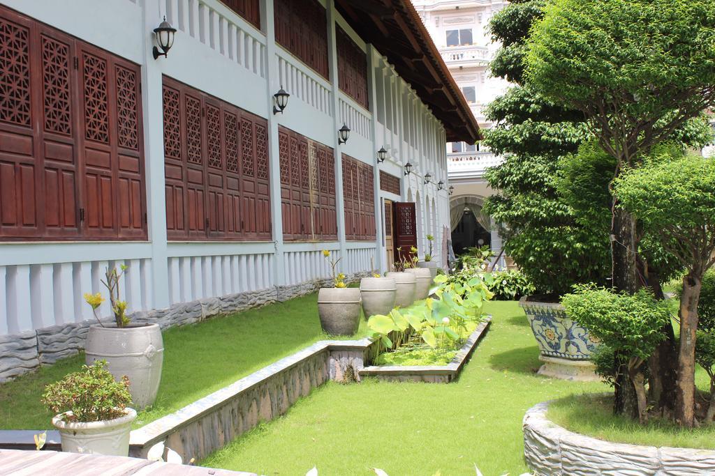 Resort Saigon Park