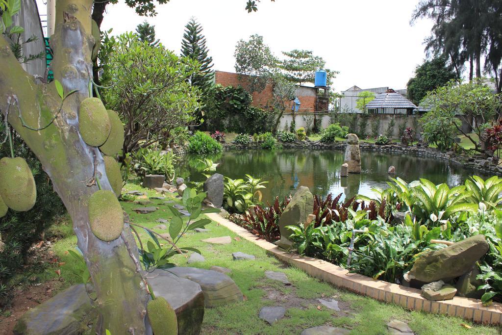 Saigon Park 3*