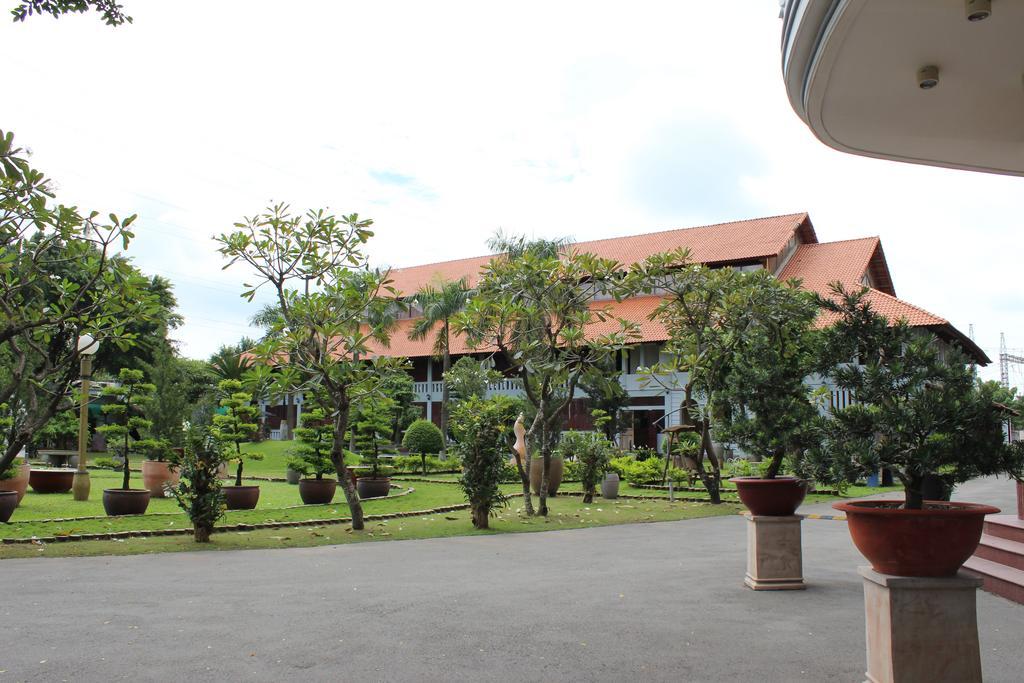 Saigon Park Resort 3*
