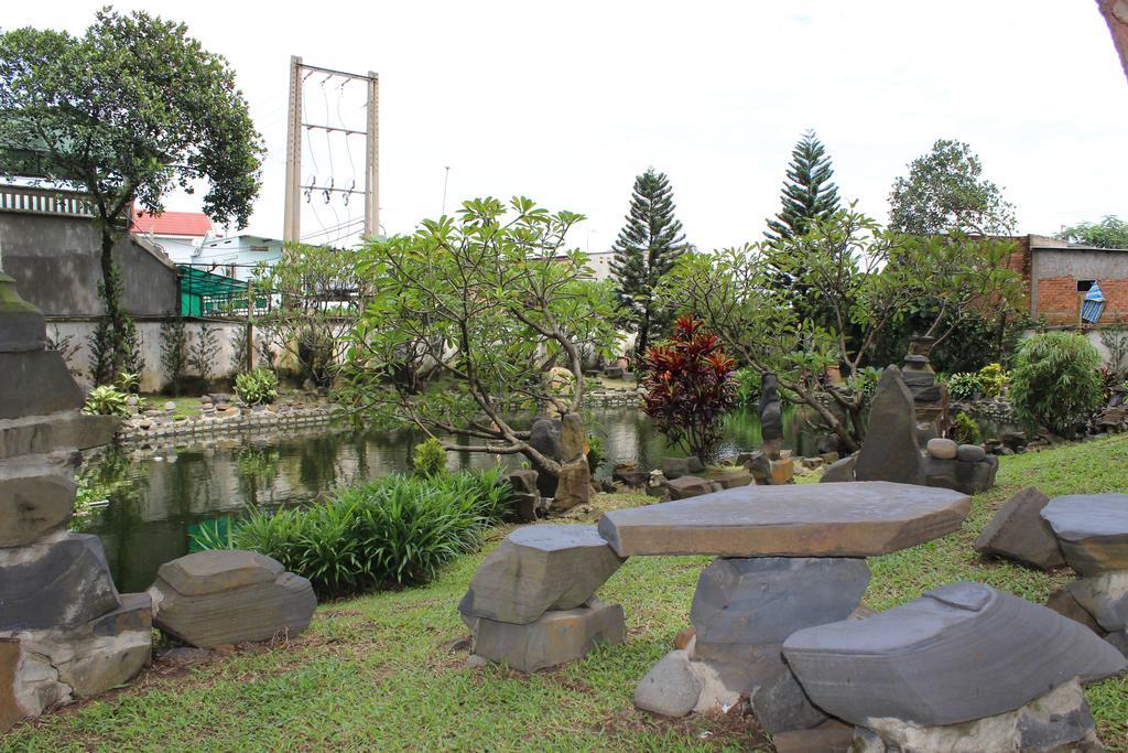 Saigon Park 3*