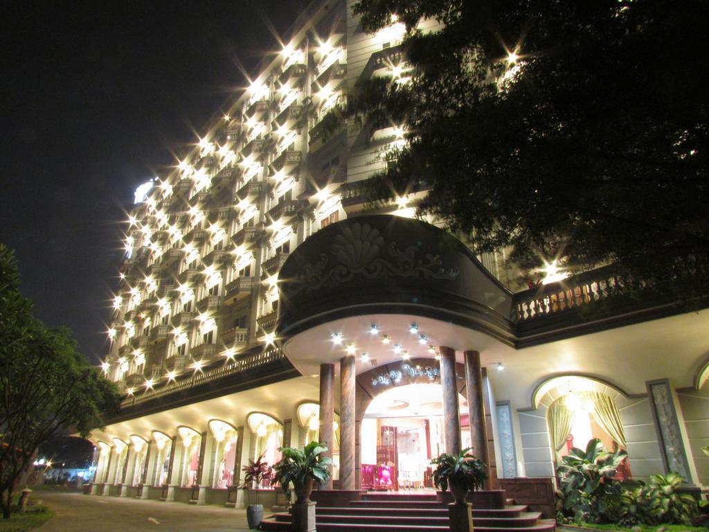Saigon Park 3*