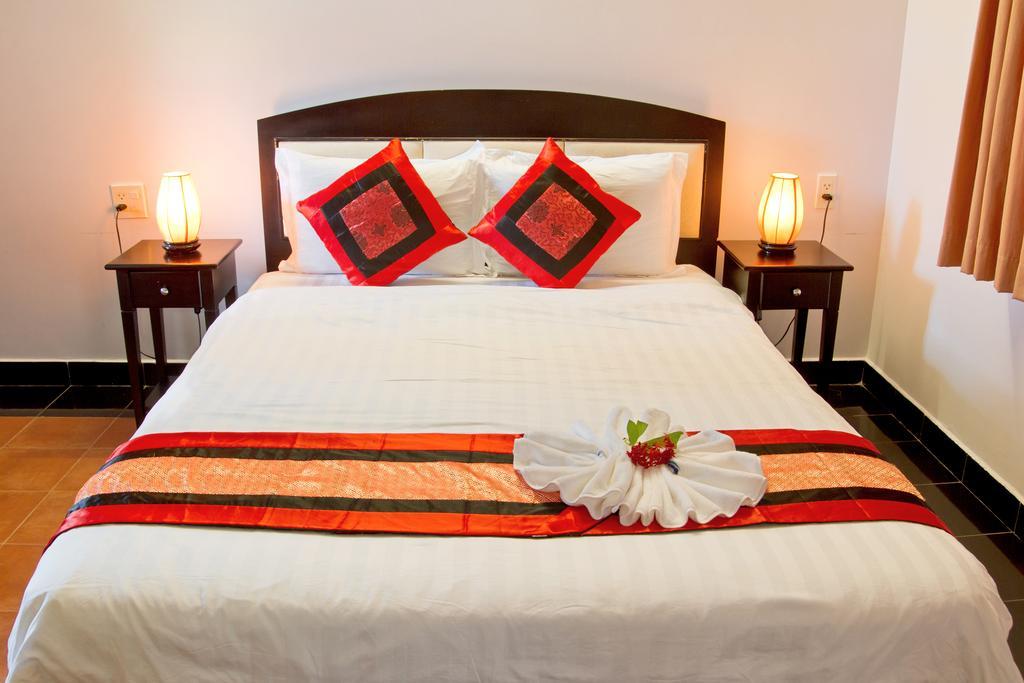 Riva Hotel 2*