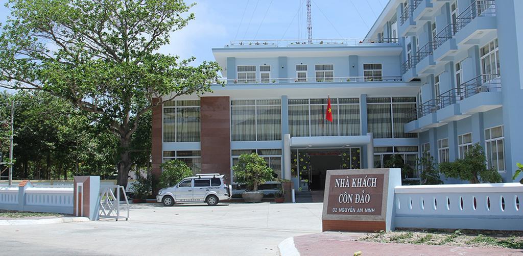 Con Dao 2*