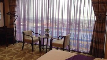 Ba Trung Hotel&spa Khách sạn Buôn Ma Thuột