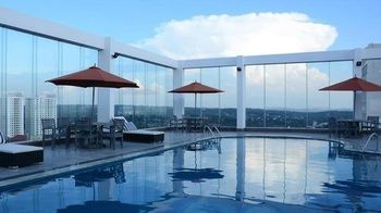 Ba Trung Hotel&spa Khách sạn 3*