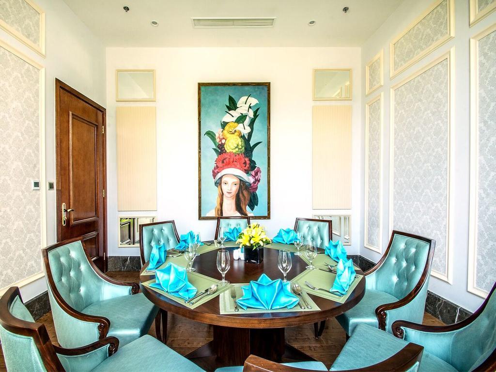 Vinpearl Villa *