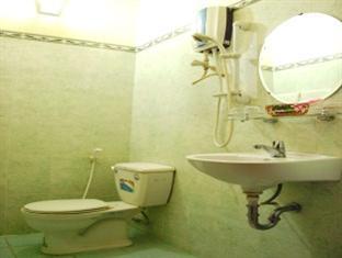 Huong Hotel 2*