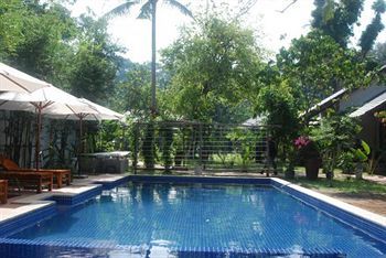 La Resort,