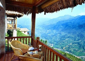 Lodge Topas
