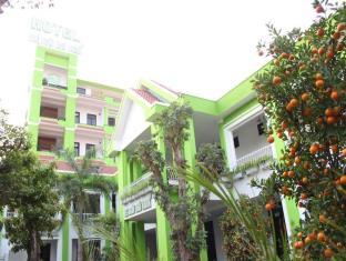 Khách sạn Ngôi Nhà Xanh