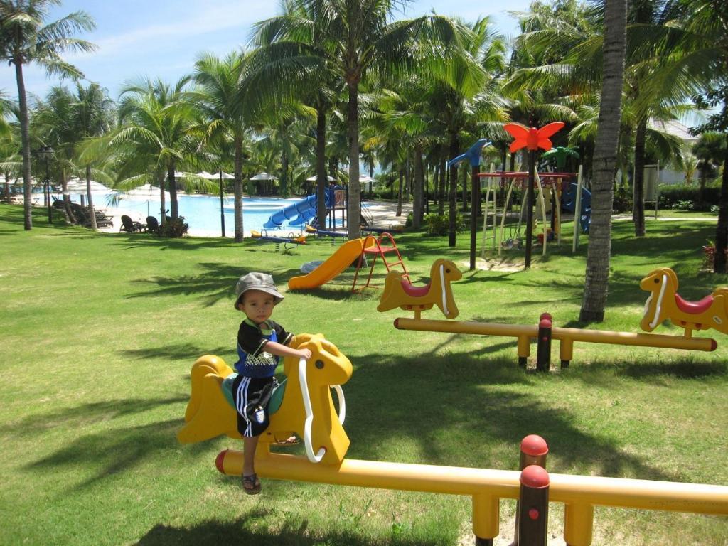 Panda At Sea Links Golf * Mui Ne