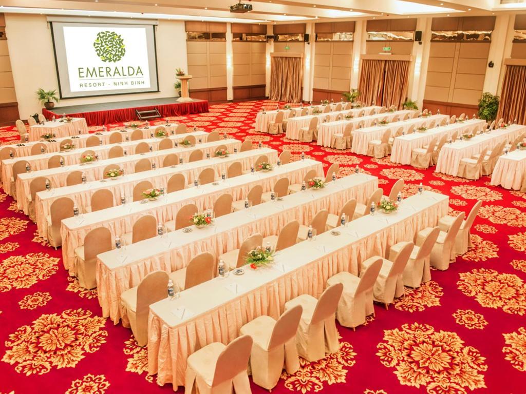 Resort Emeralda 5*