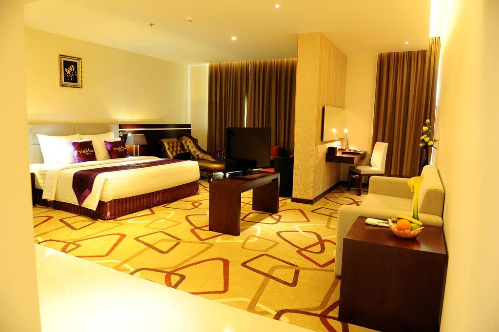 Hotel The Mira