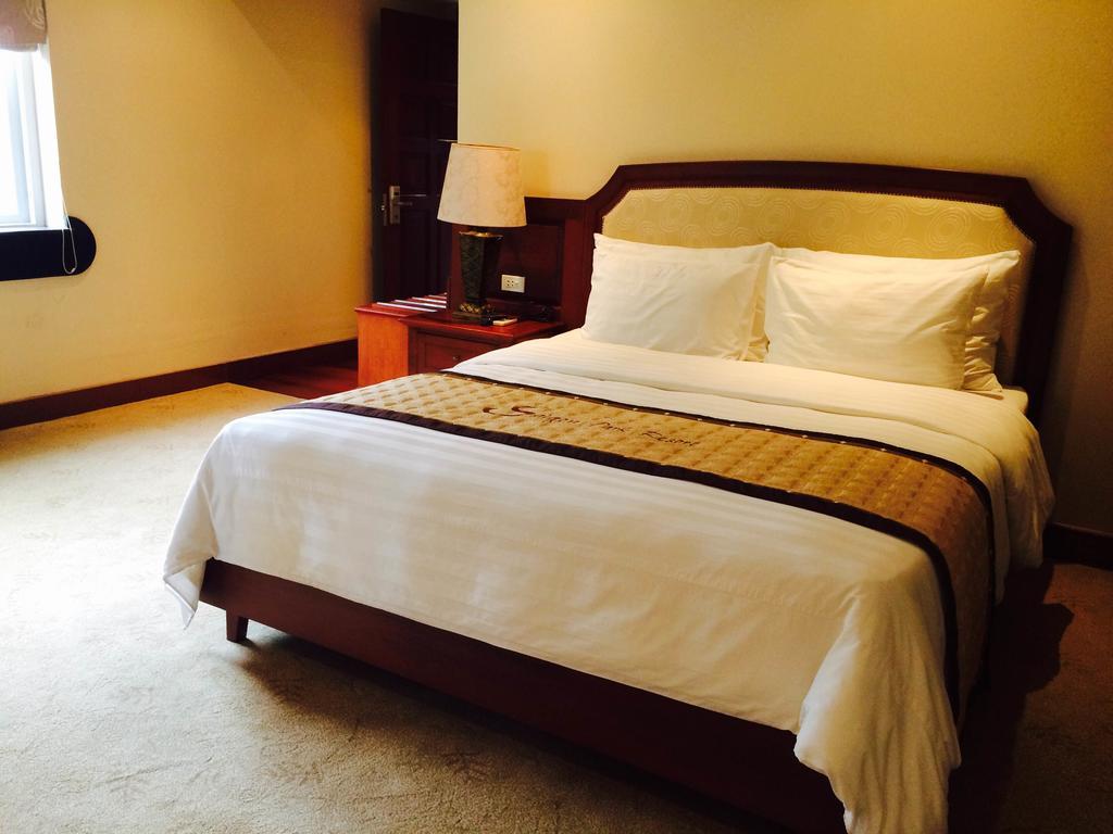 Saigon Park 3*