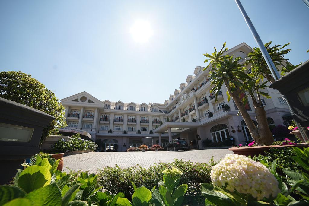 Sammy Hotel