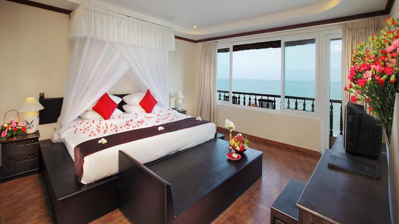 Rock Water Bay Resort 4*
