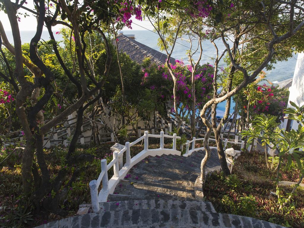 Rock Water Bay Resort 4*