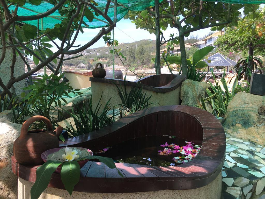 Rock Water Bay 4*