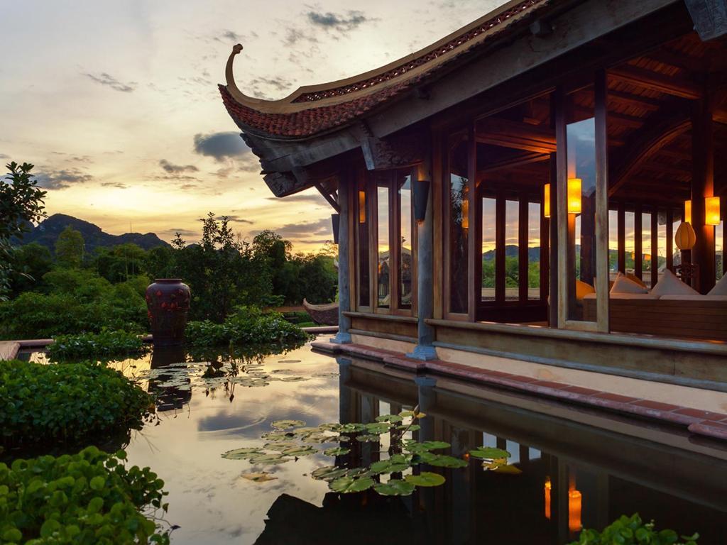 Emeralda 5* Ninh Binh