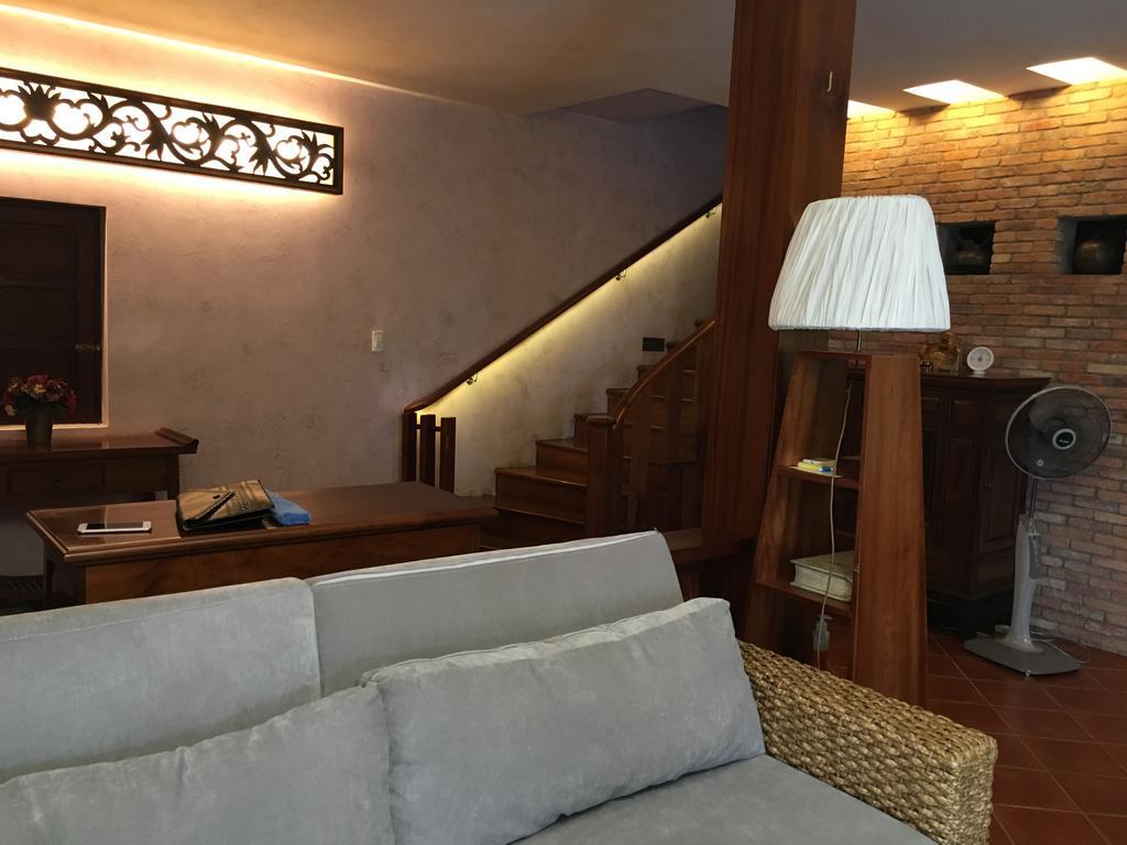 Villa Nancy Sea Light