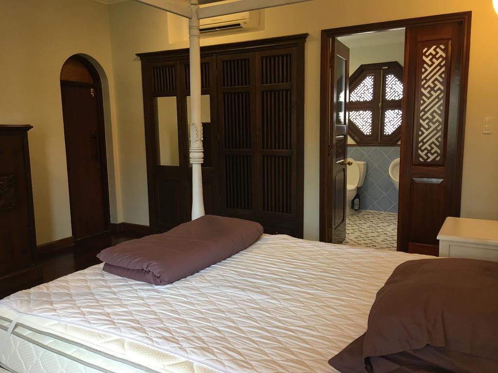 Villa Nancy Sea Light
