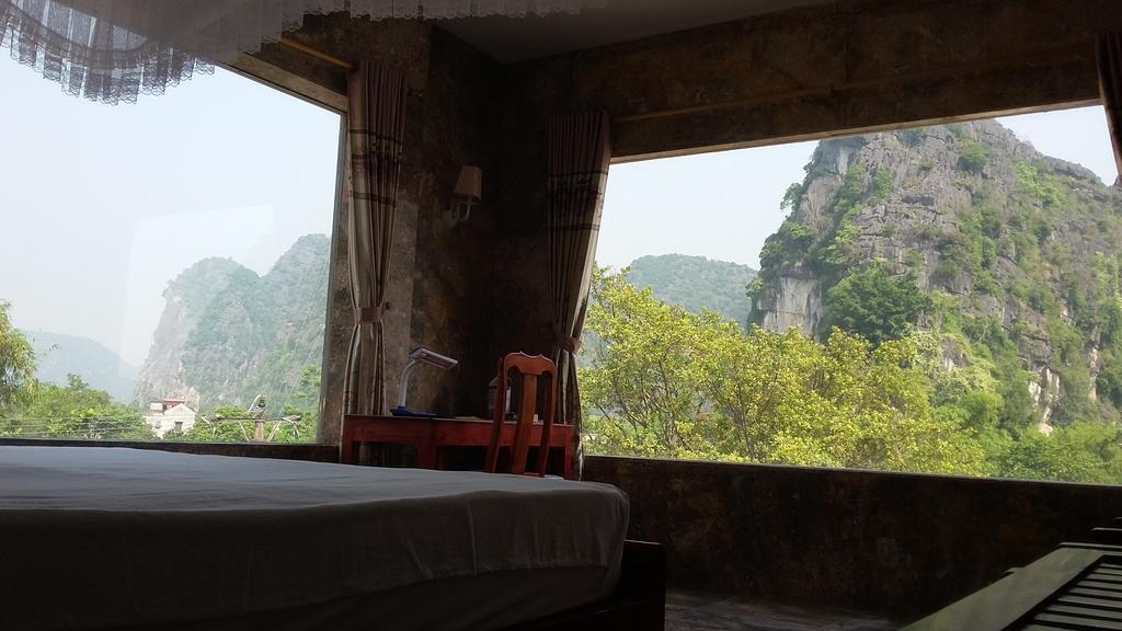 Homestay Limestone View *