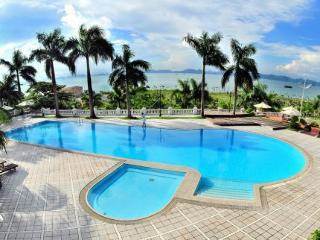 Royal Halong 4*