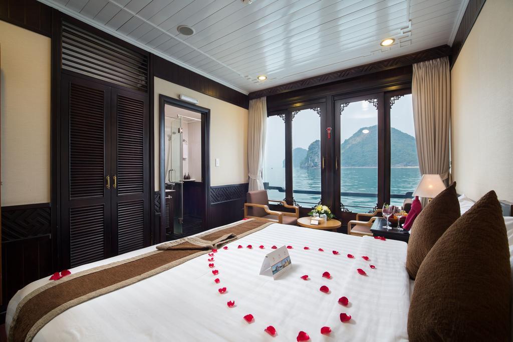 Halong Glory Legend Cruise 4* Hạ Long