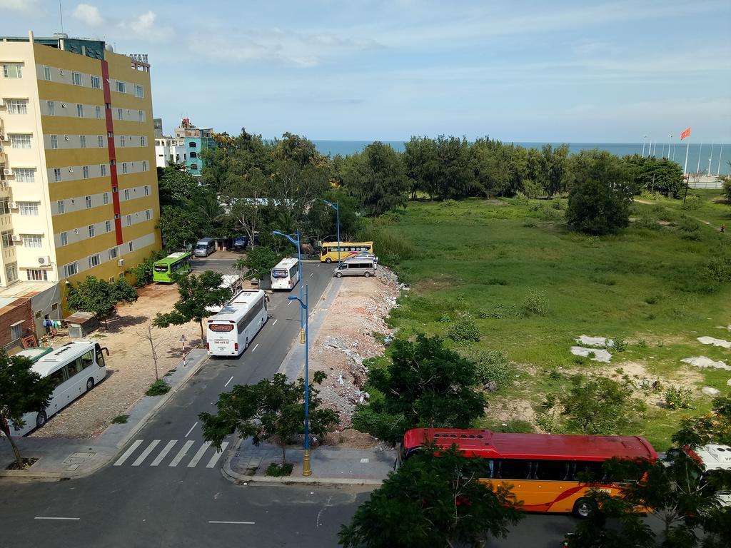 Thanh Nien - Vung Tau