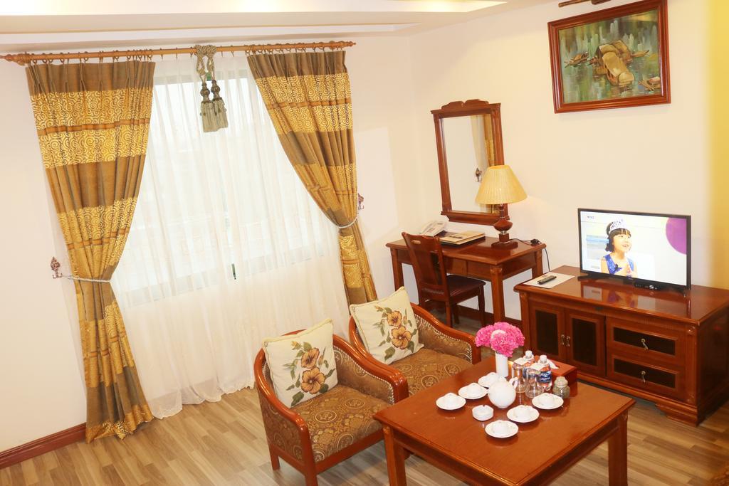 Central Hotel 4*