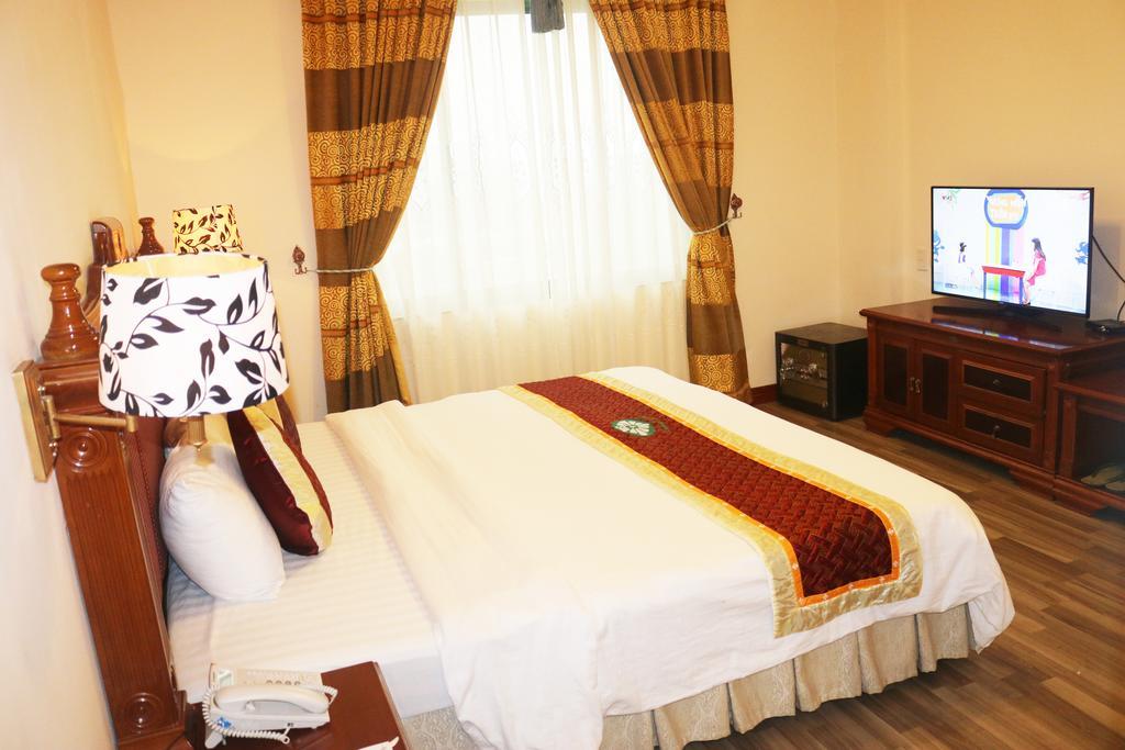 Central Hotel Hotel 4*