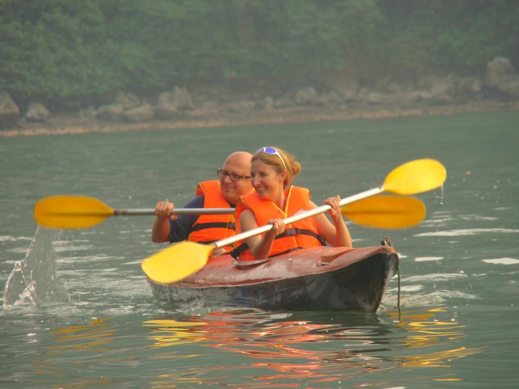  Garden Bay Premium Cruise Ha Long