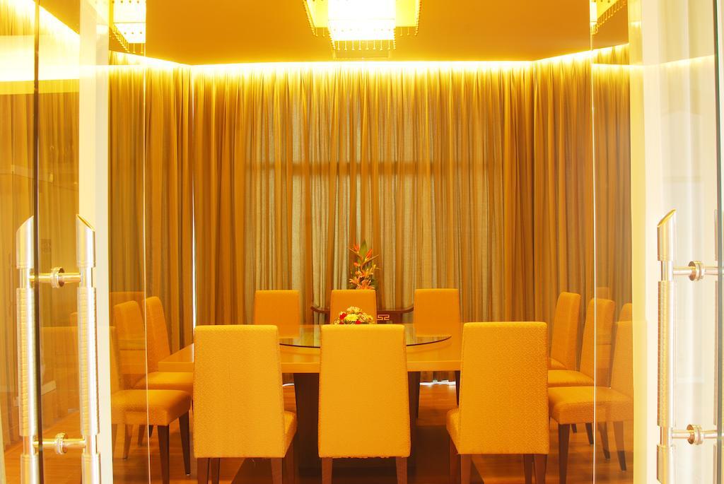 Park View 4* Hue