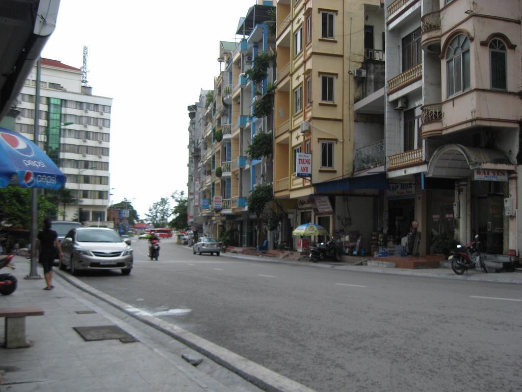 Hotel Ho Tay 3*