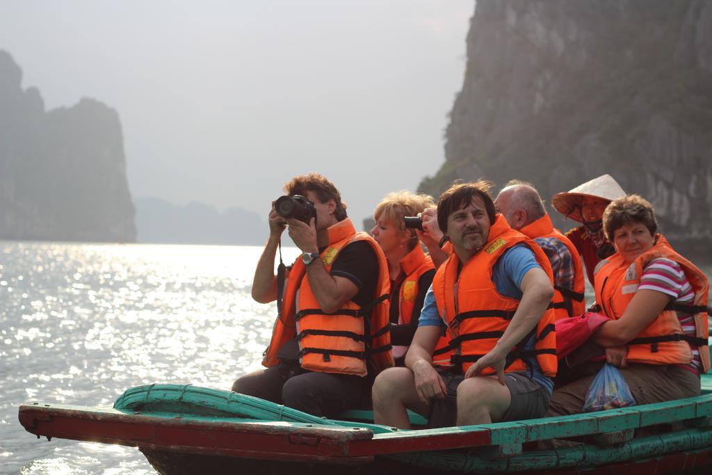 Halong Glory Legend Cruise 4* Hạ Long