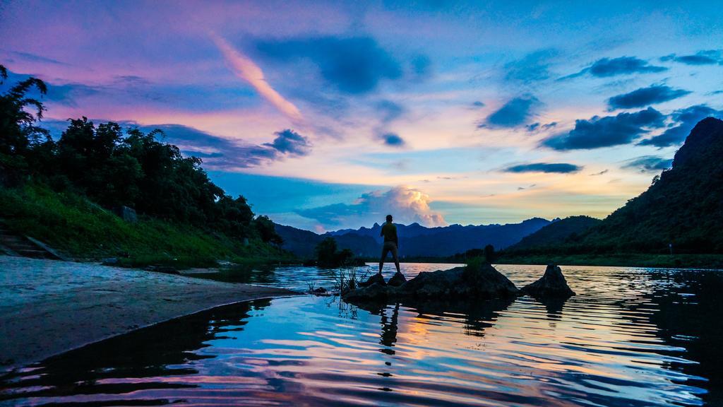 River House Homestay *