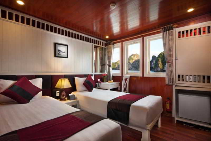 Du Thuyền Paloma Cruise 4* Hạ Long