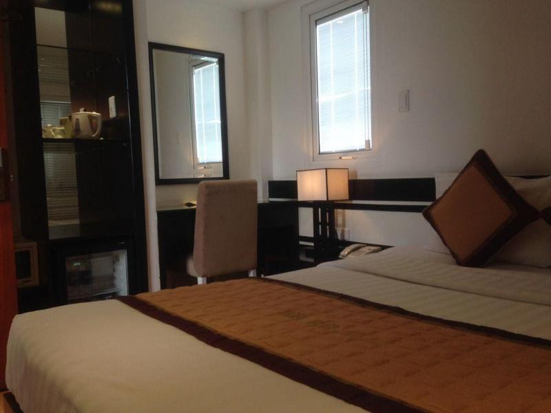 C Hotel- De Tham Bui Vien Walking Street Hotel 3*