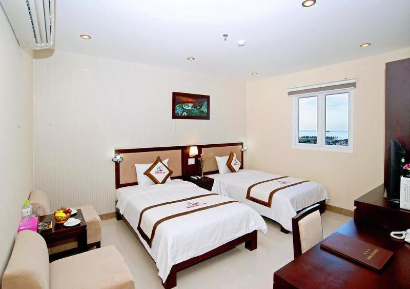 Hoang Sa Hotel