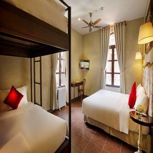 Mercure Banahills French Village 4*