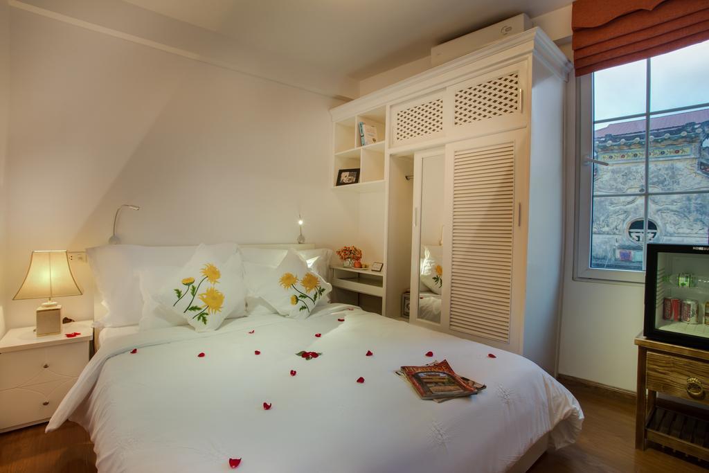Noble & Swan Boutique Hanoi