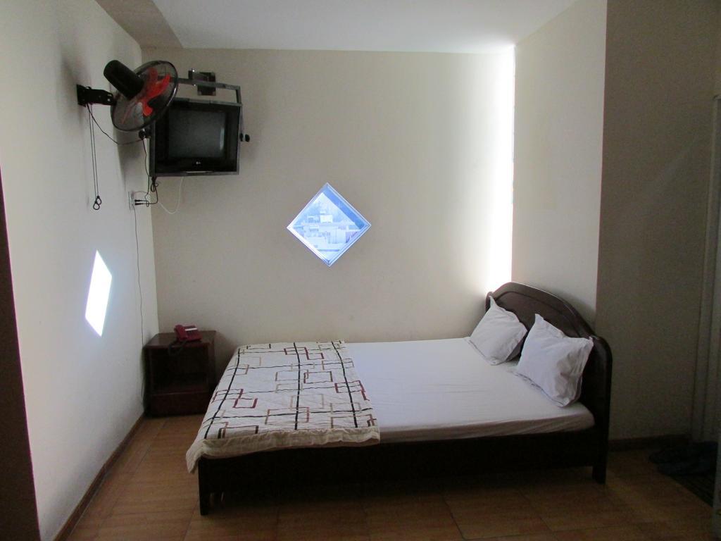 Hung Thinh Hotel 2*