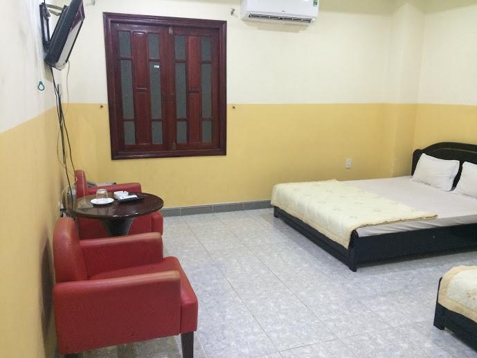 Hung Thinh Hotel 2*