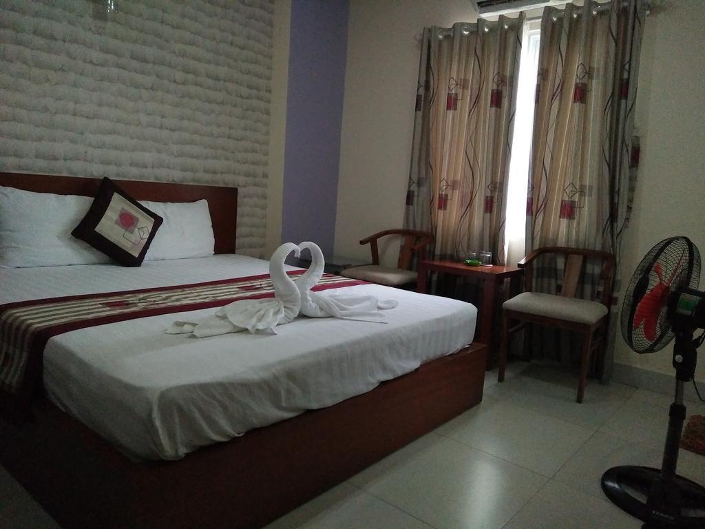 Huu Nguyen Hotel